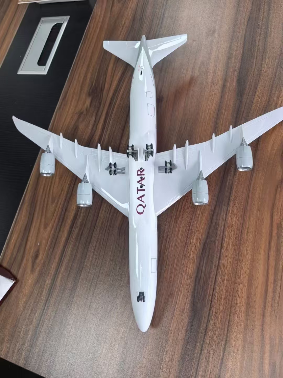 B747 Airplane Model 1:130 Scal - Home Decor Qatar reseña y precio